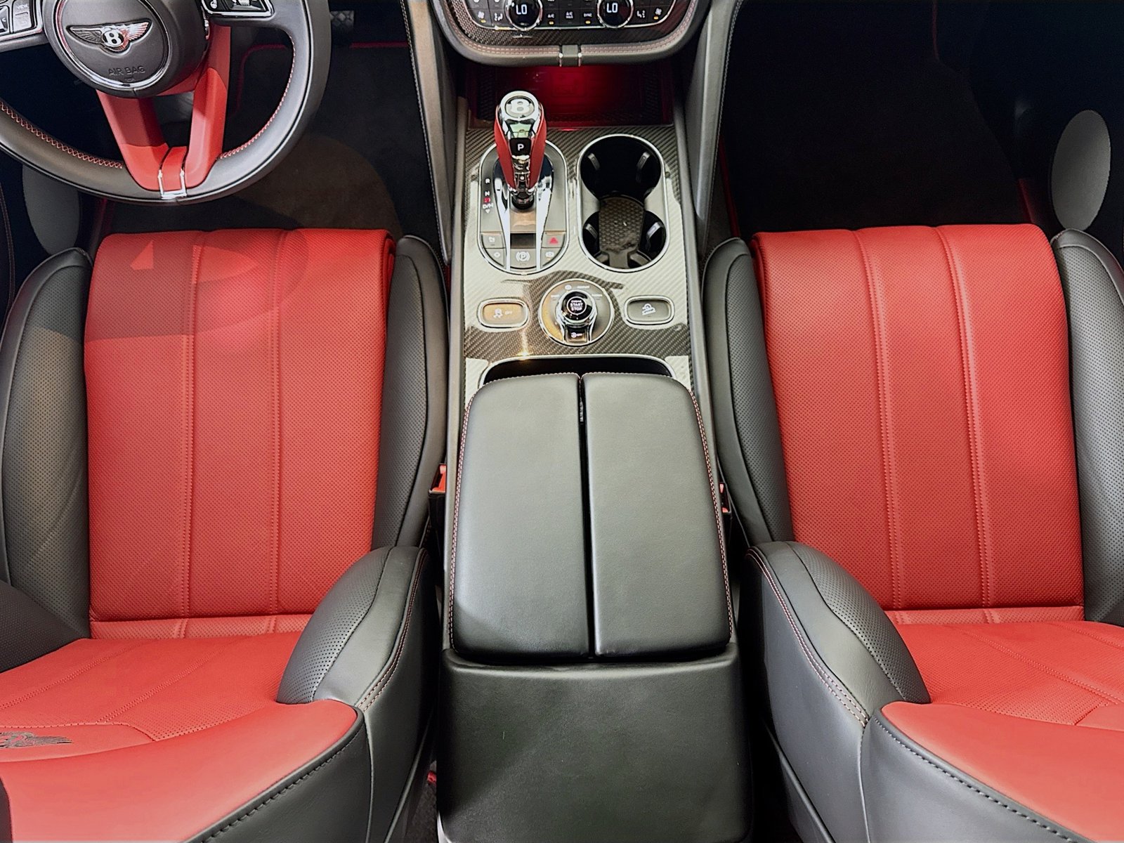 Used 2026 Bentley Bentayga AWD/4WD image 24