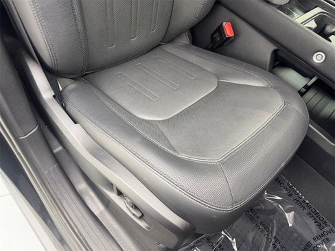 Used 2022 Land Rover Defender 110 X-Dynamic SE image 44