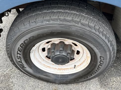 Used 2002 Ford F350 XL image 11