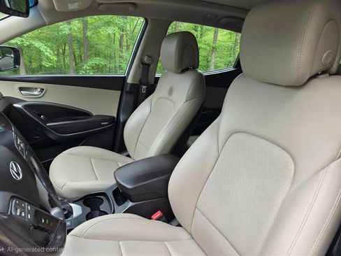 Used 2018 Hyundai Santa Fe Sport w/ 2.4L Tech Package 04 AWD/4WD image 15