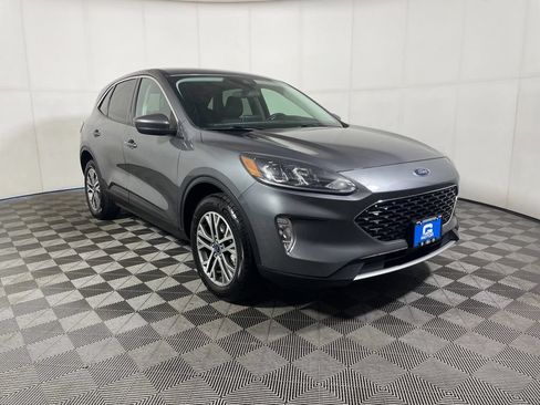 Used 2022 Ford Escape SEL w/ Technology Package AWD/4WD image 2