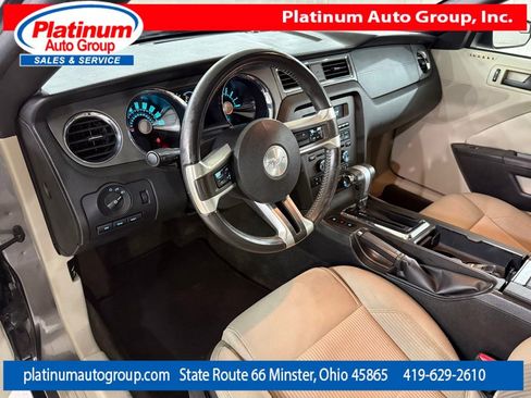Used 2011 Ford Mustang Convertible RWD image 11