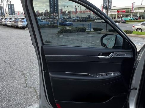 Used 2024 Hyundai Palisade Limited image 19