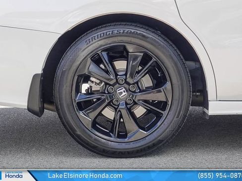 Certified 2024 Honda Odyssey Sport image 8