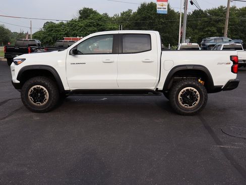 New 2025 Chevrolet Colorado ZR2 w/ Technology Package image 24