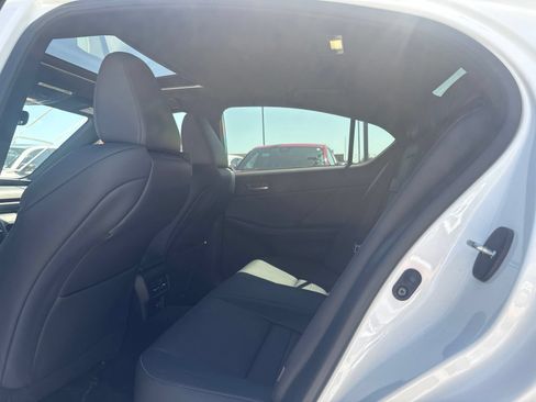 Used 2026 Lexus IS 350 F Sport w/ Accessory Package Z1 RWD image 13