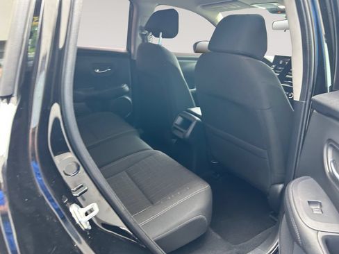 Certified 2025 Honda HR-V LX image 15