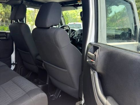 Used 2012 Jeep Wrangler Unlimited Sport AWD/4WD image 11