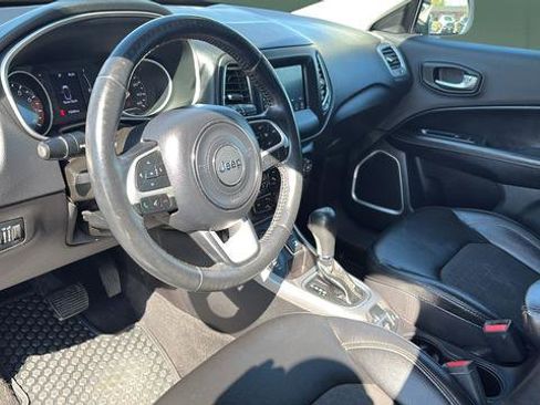 Used 2020 Jeep Compass Latitude w/ Cold Weather Group AWD/4WD image 15