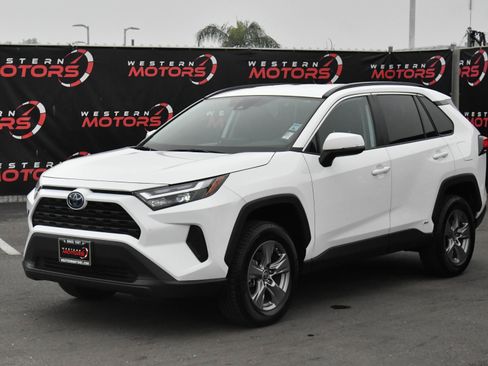 Used 2023 Toyota RAV4 LE image 3