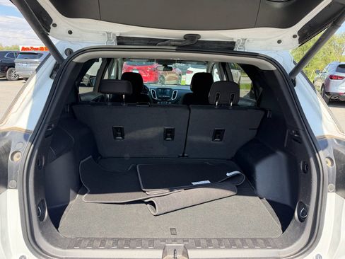 Used 2018 Chevrolet Equinox LT FWD image 8