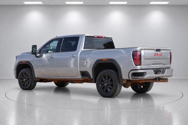 Used 2026 GMC Sierra 2500 AT4 AWD/4WD image 5