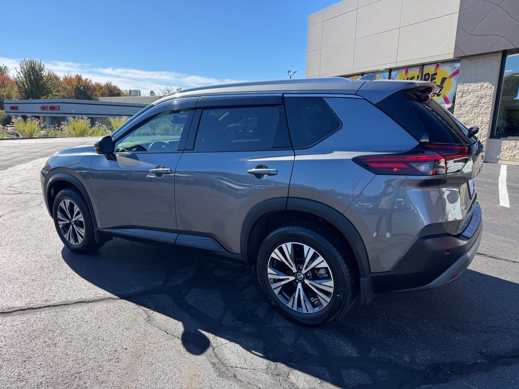 Used 2021 Nissan Rogue SV w/ Premium Package AWD/4WD image 7