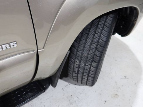 Used 2008 Toyota 4Runner SR5 w/ SR5 Extra Value Pkg 1 RWD image 39