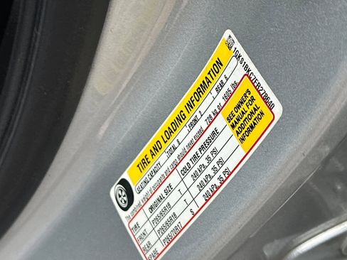 Used 2015 GMC Yukon SLT image 40