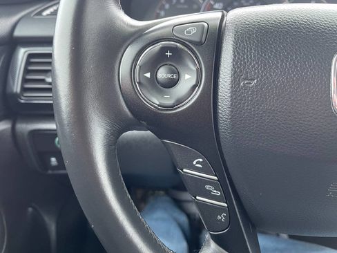 Used 2015 Honda Accord Sport image 17