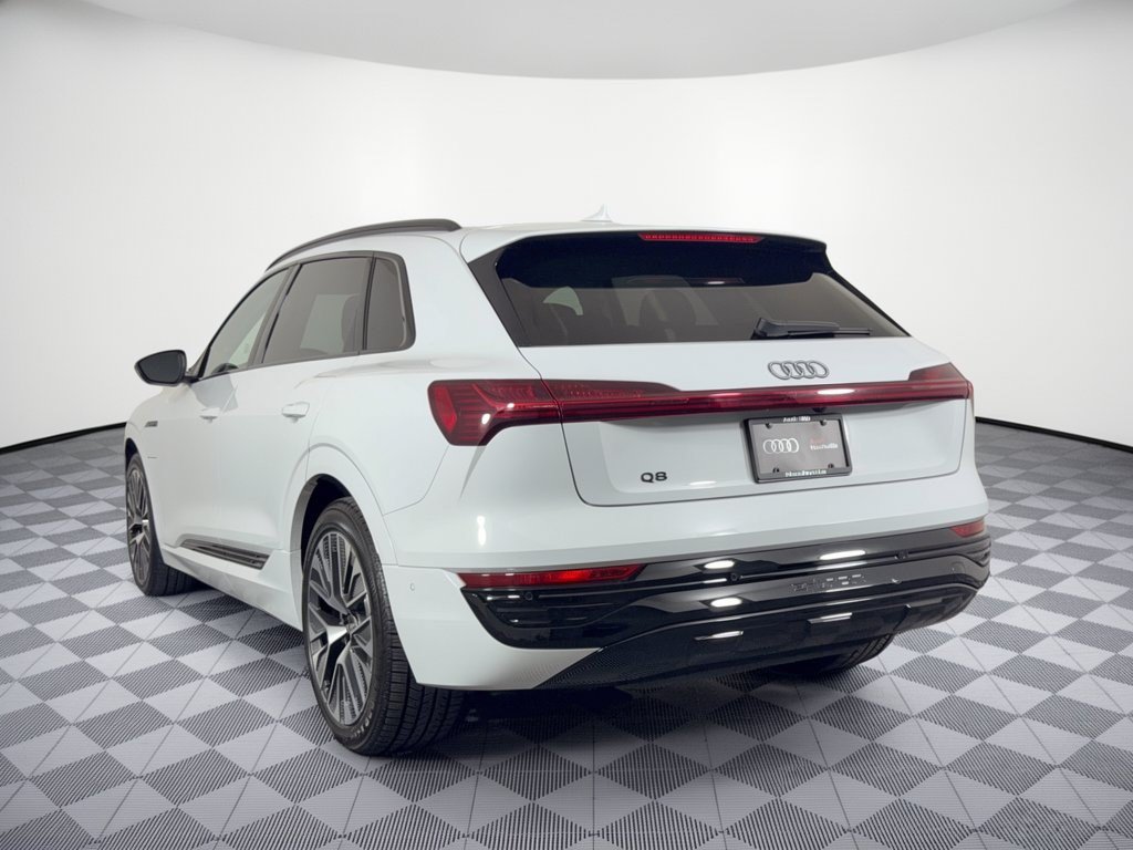 Used 2024 Audi Q8 e-tron Prestige AWD/4WD image 3