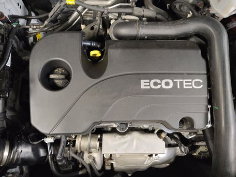 Used 2022 GMC Terrain SLT w/ Tech Package image 30