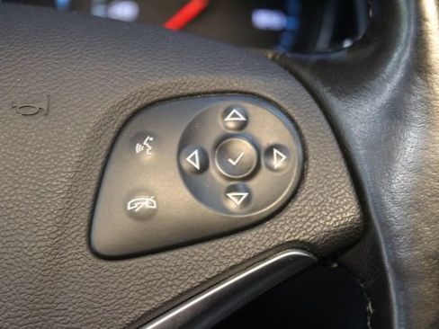 Used 2019 Chevrolet Impala LT FWD image 21
