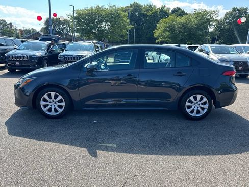 Used 2024 Toyota Corolla LE FWD image 4