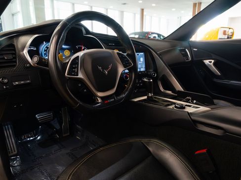 Used 2019 Chevrolet Corvette Z06 RWD image 21
