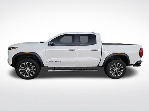 Used 2025 GMC Canyon Denali AWD/4WD image 6