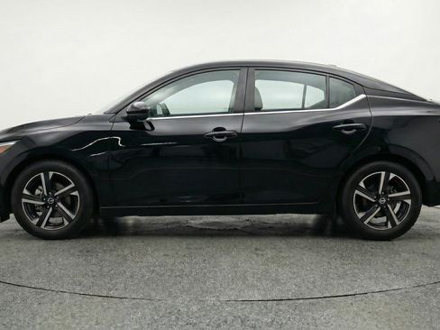 Used 2025 Nissan Sentra SV image 5