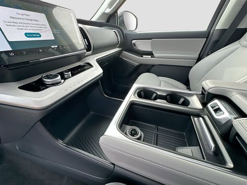 New 2026 Ford Expedition Active RWD image 22