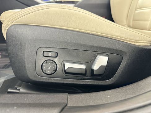 Used 2021 BMW 330i xDrive Sedan w/ Premium Package image 22