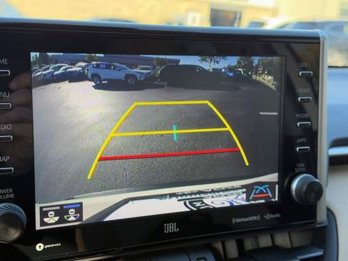 Used 2022 Toyota RAV4 Limited image 23