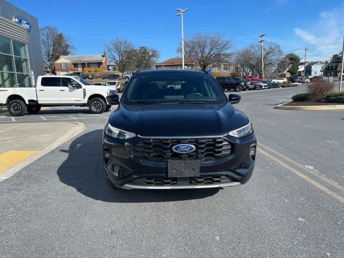 Used 2023 Ford Escape ST-Line Select w/ Tech Pack #2 image 9