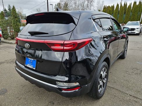 Used 2022 Kia Sportage LX image 5