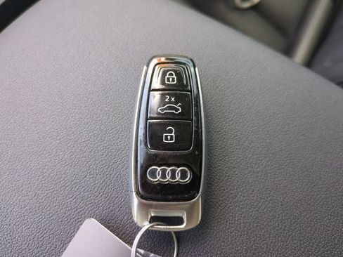 Used 2022 Audi Q7 3.0T Premium Plus AWD/4WD image 36