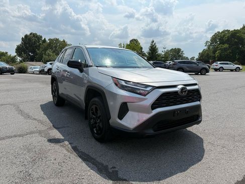 Used 2023 Toyota RAV4 LE FWD image 8