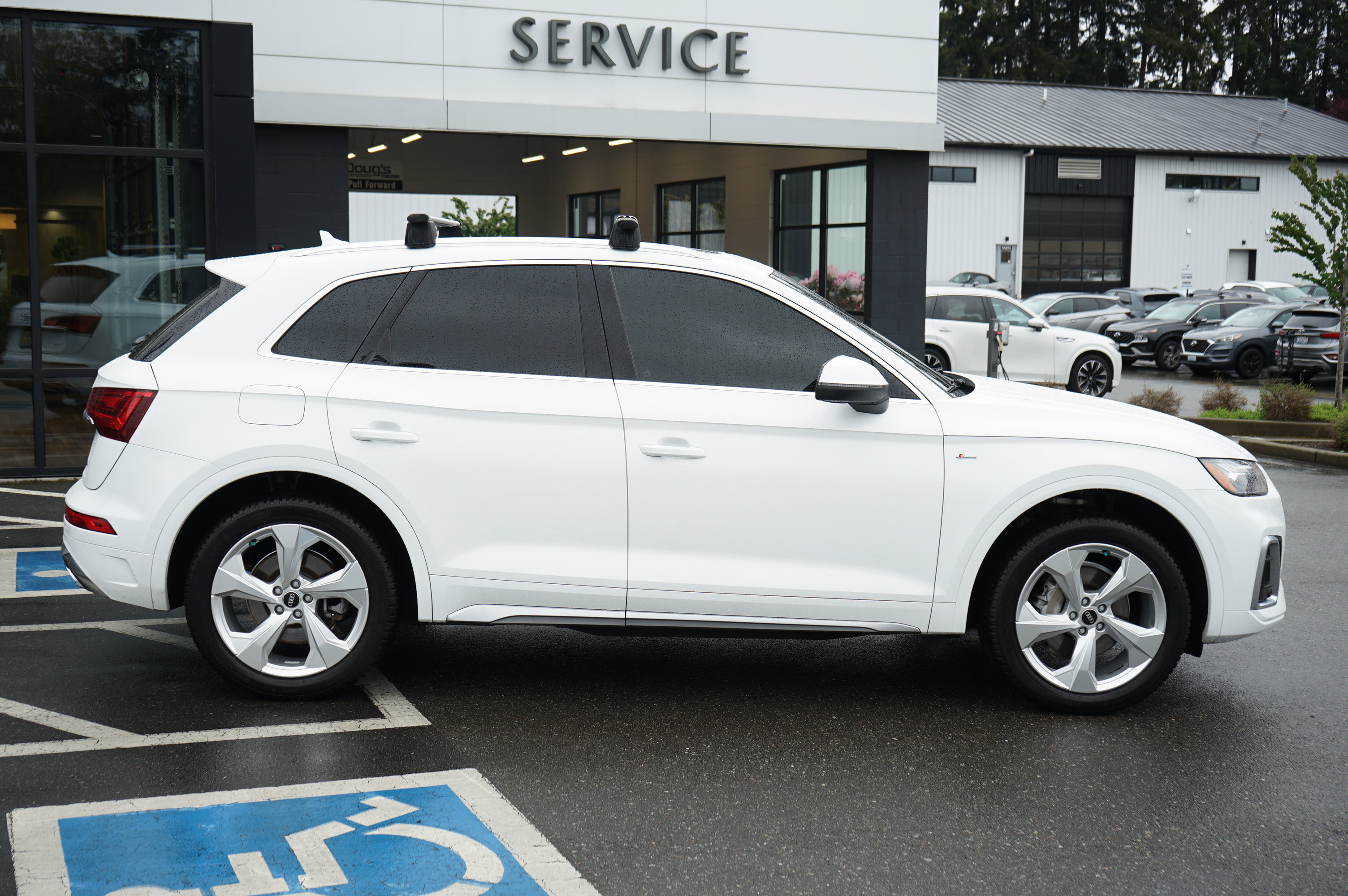 Used 2022 Audi Q5 2.0T Premium Plus AWD/4WD image 2