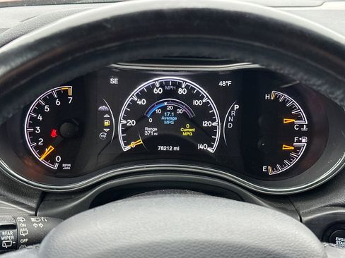 Used 2020 Jeep Grand Cherokee Laredo w/ 18" Wheel & 8.4" Radio Group image 25