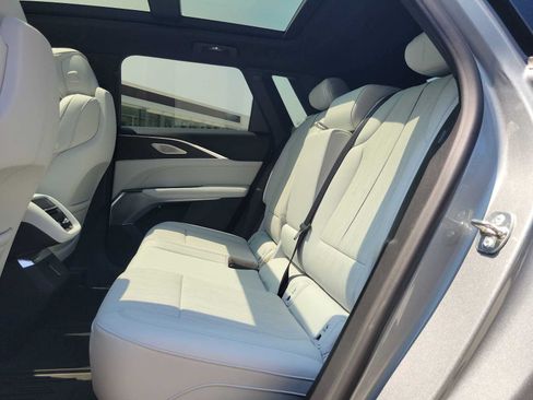 Used 2024 Cadillac Lyriq Sport RWD image 11
