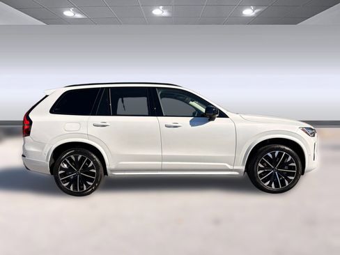 New 2026 Volvo XC90 B6 Ultra w/ Protection Package image 8