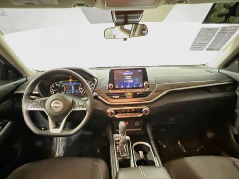 Used 2023 Nissan Altima 2.5 SV FWD image 30