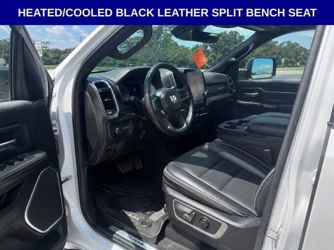 Used 2026 RAM 2500 Laramie AWD/4WD image 4