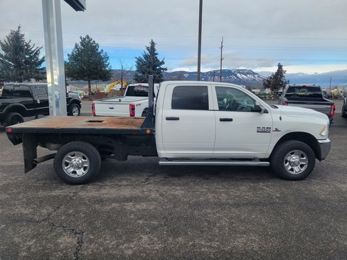 Used 2018 RAM 2500 Tradesman w/ Chrome Appearance Group image 2