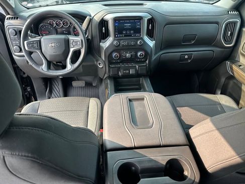 Used 2022 Chevrolet Silverado 1500 RST image 15