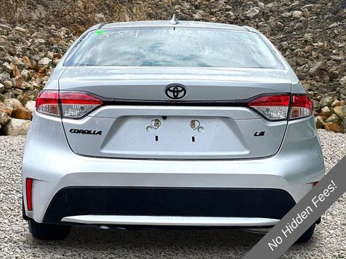 Used 2021 Toyota Corolla LE FWD image 4