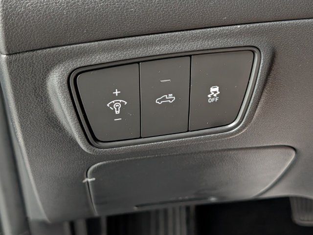 Used 2023 Hyundai Santa Cruz SEL Premium AWD/4WD image 18