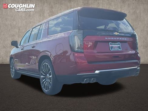 New 2026 Chevrolet Suburban High Country AWD/4WD image 3