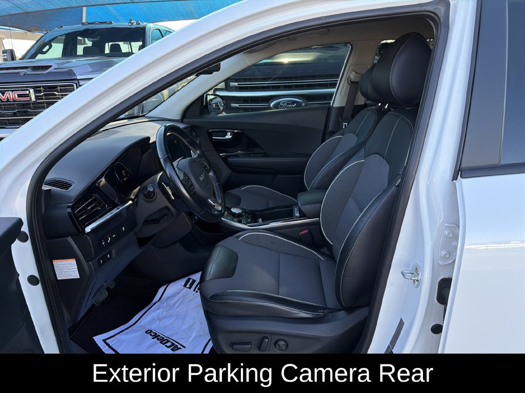 Used 2022 Kia Niro EX w/ Cold Weather Package FWD image 13