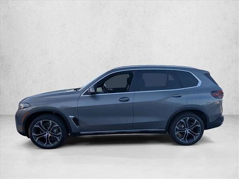 Used 2026 BMW X5 sDrive40i w/ Climate Comfort Package RWD image 5