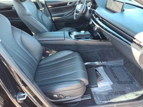 Used 2023 Genesis G80 2.5T image 19