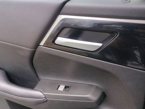 Used 2025 Mitsubishi Outlander SE AWD/4WD image 24
