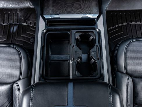 Used 2025 Ford F250 Platinum w/ Tremor Off-Road Package image 27